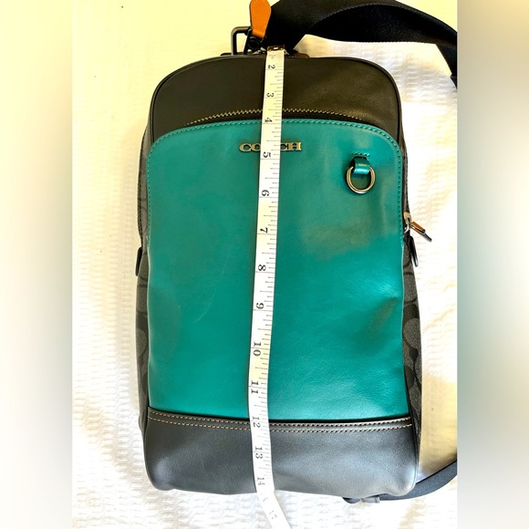 Coach Graham Pack In Colorblock Signature Canvas - Picture 5 of 8